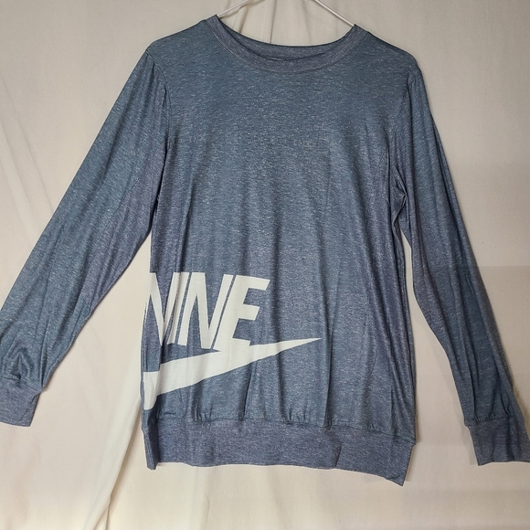 NWOT Heather Gray Small Long Sleeve T-shirt with NINE Swoosh - Picture 1 of 6